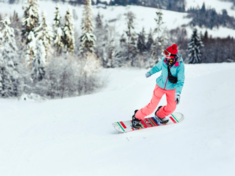 Snowboard en la nieve